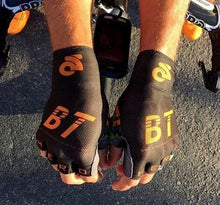 Load image into Gallery viewer, Summer Race Gloves